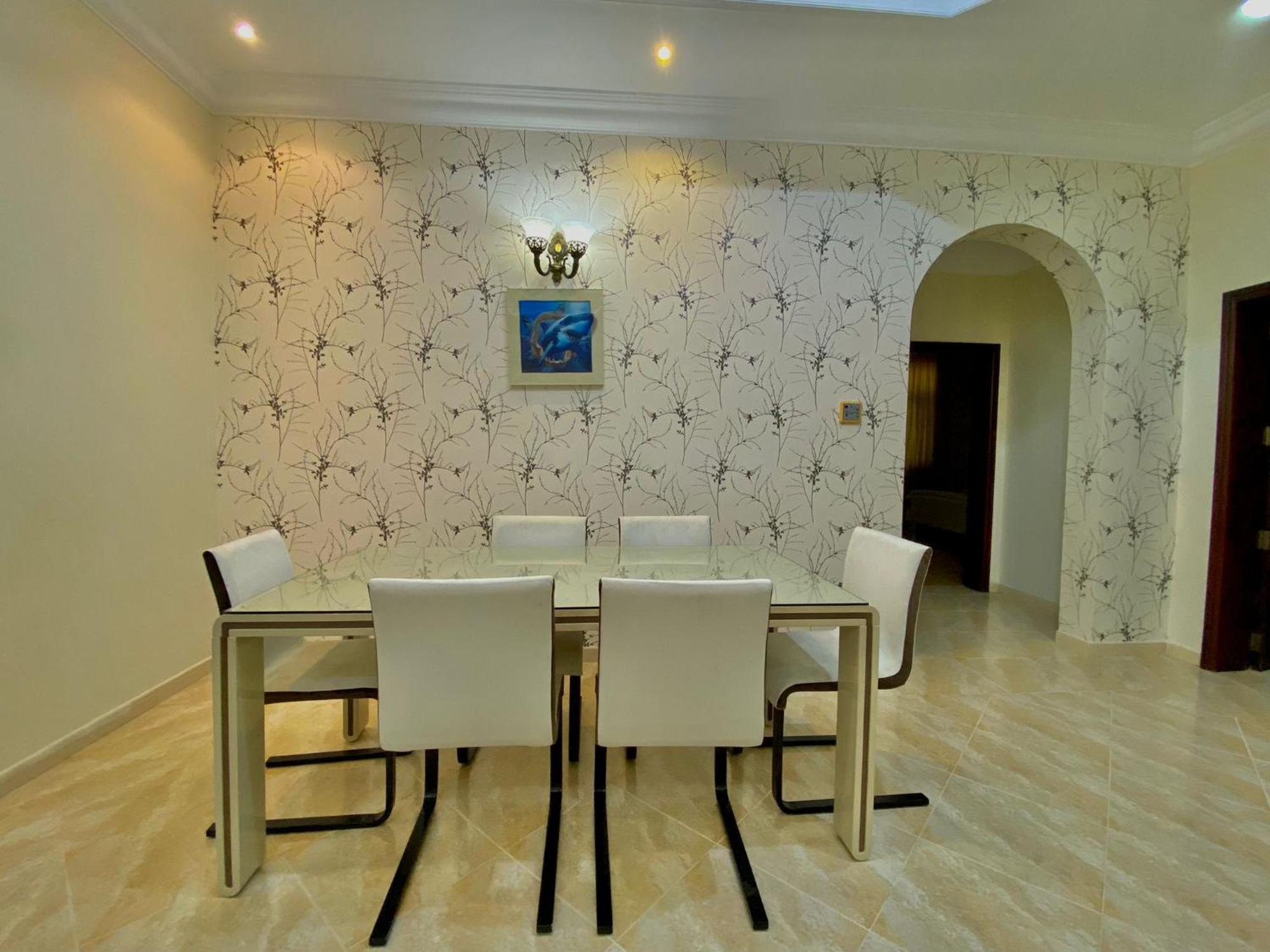 Al Misrea Tower Apartment Манама Екстериор снимка