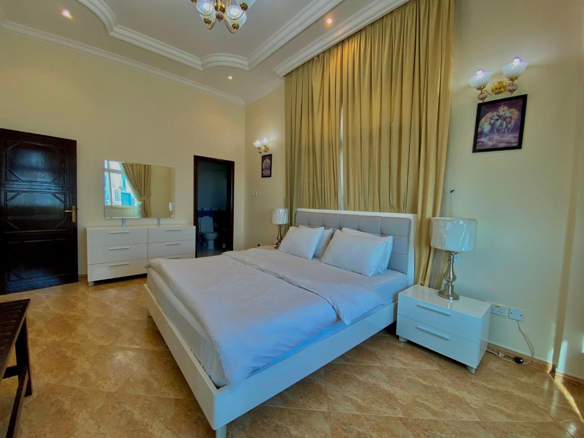Al Misrea Tower Apartment Манама Екстериор снимка